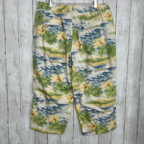 Liz Claiborne Audra Tropical Floral Cropped Plus Size Lightweight Cotton Pants - Picture 2 of 11